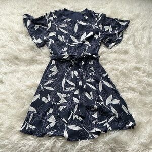 banana republic‎ flutter sleeve floral print dress